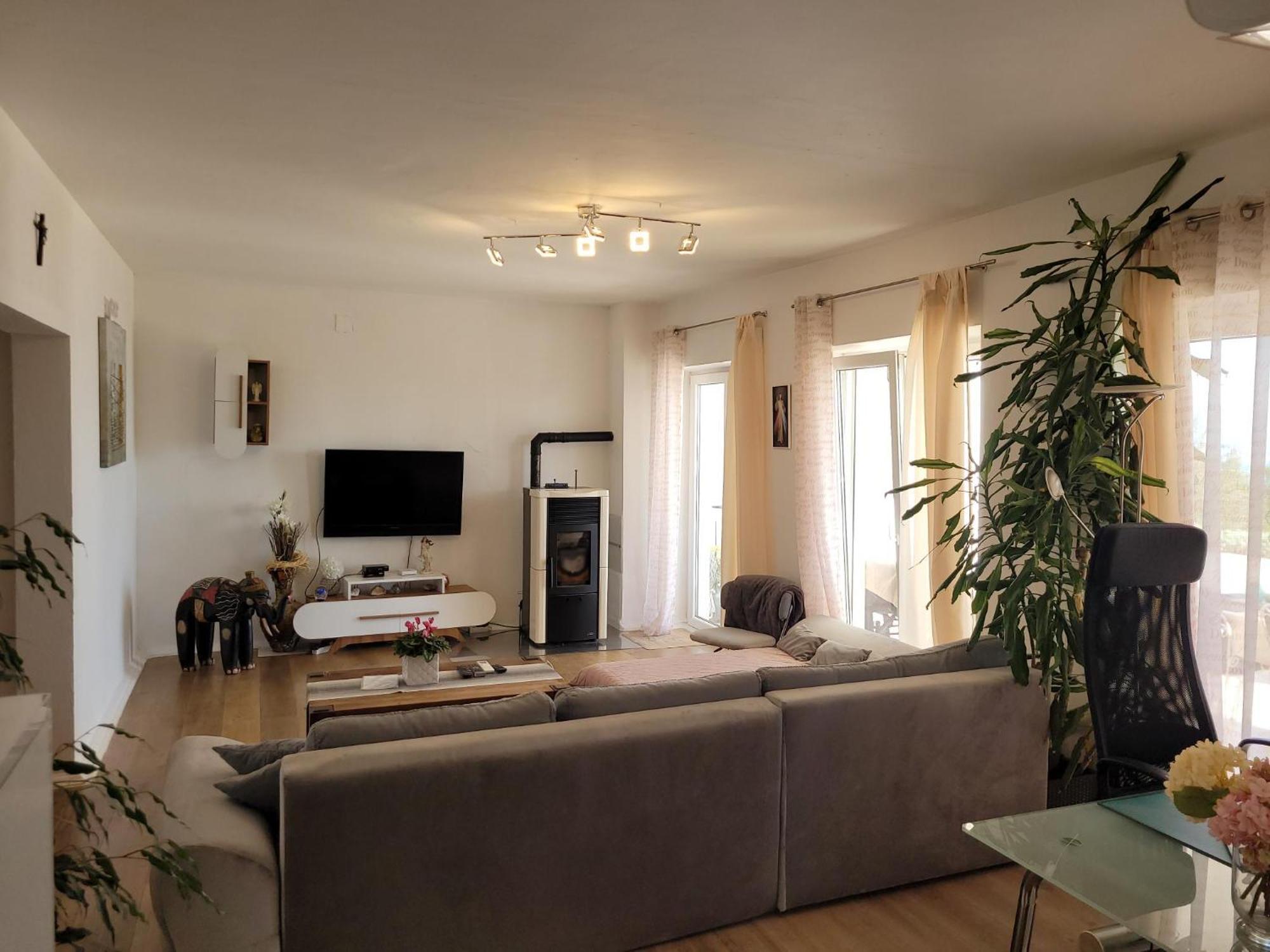 Apartments Chiara Mit Meerblick Und Pool Und Jacuzzi Lovran Extérieur photo